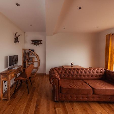 Luxury Cottage With Stunning Views By Fairy Pools 4 Carbost  Zewnętrze zdjęcie