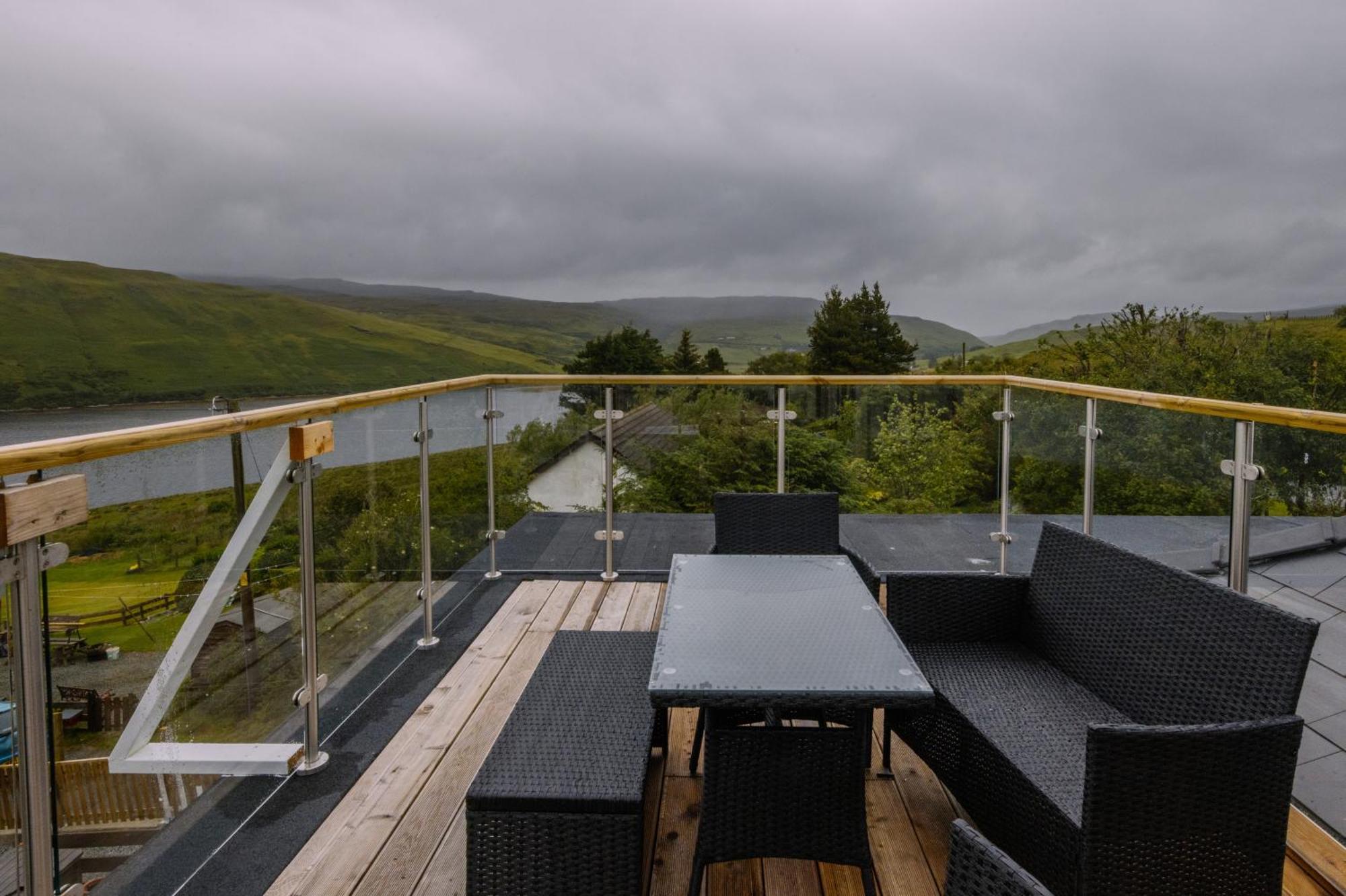 Luxury Cottage With Stunning Views By Fairy Pools 4 Carbost  Zewnętrze zdjęcie